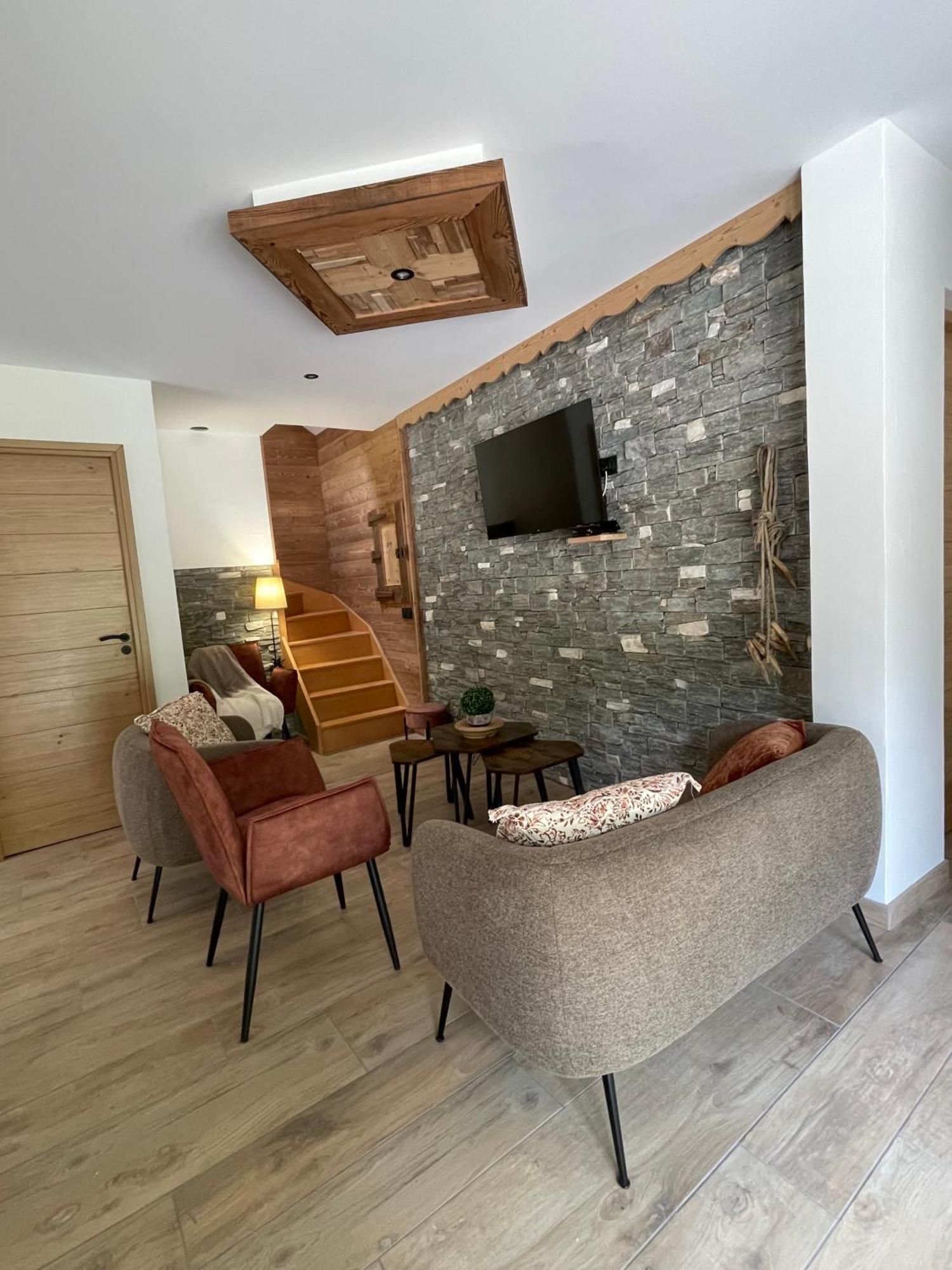 Chambres D'Hotes Les Chambres D'Elsa Албие-Монрон Екстериор снимка